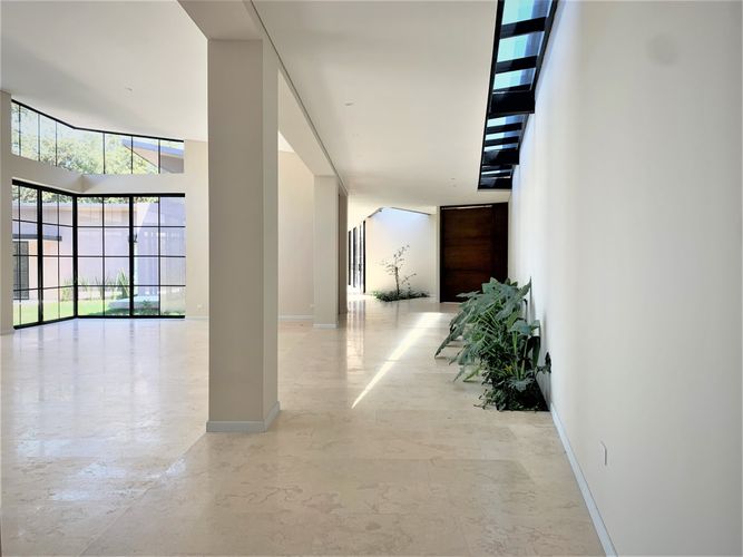 Casa de 4 alcobas en venta en Zona Industrial, Yumbo, 730 m² · foto 4 de 24