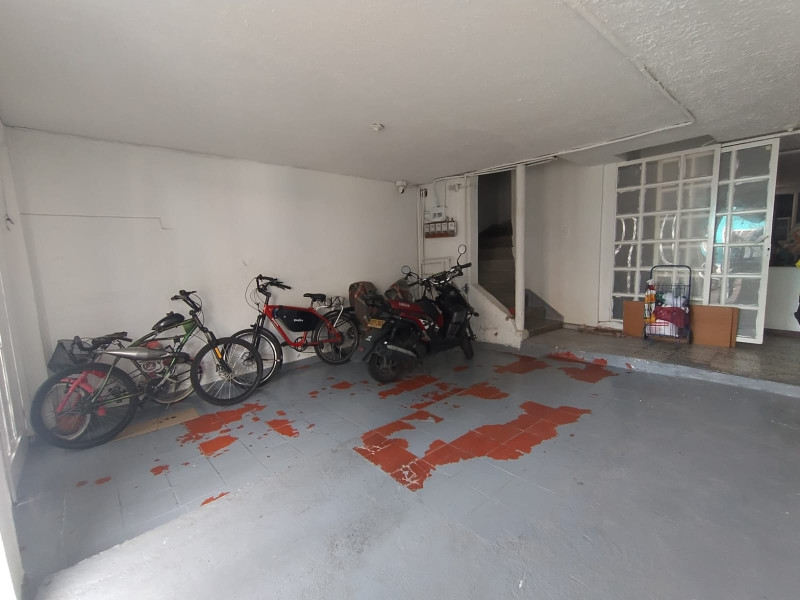 Casa en venta en La Estrada, Bogotá · foto 3 de 24