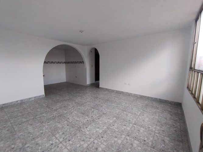 Casa en venta en Villa Amalia, Bogotá · foto 9 de 24