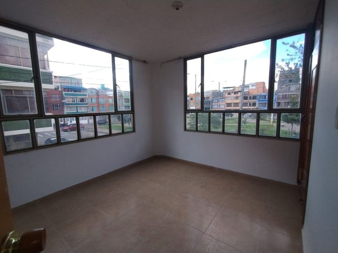 Casa en venta en Villa Amalia, Bogotá · foto 12 de 24