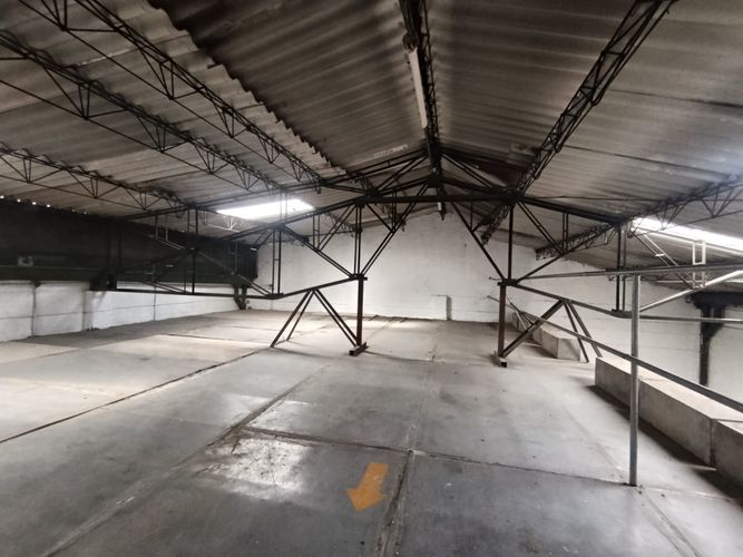 Bodega en arriendo en Primavera, Envigado, 640 m² · foto 2 de 20