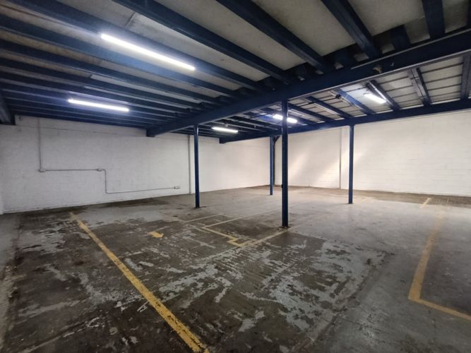 Bodega en arriendo en Primavera, Envigado, 640 m² · foto 6 de 20