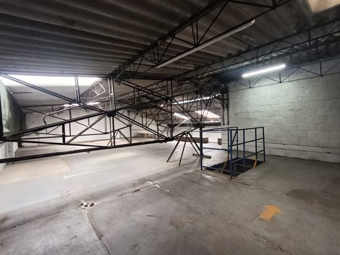 Bodega en arriendo en Primavera, Envigado, 640 m² · foto 10 de 20