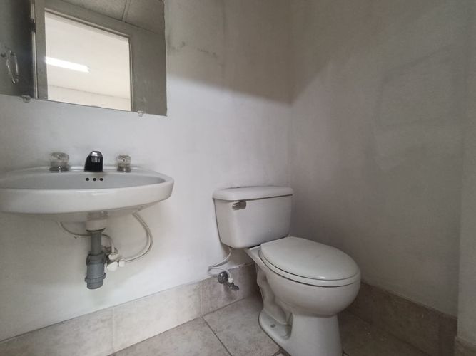 Bodega en arriendo en Primavera, Envigado, 640 m² · foto 12 de 20