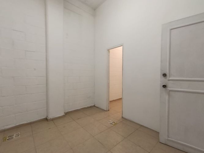 Bodega en arriendo en Primavera, Envigado, 640 m² · foto 14 de 20