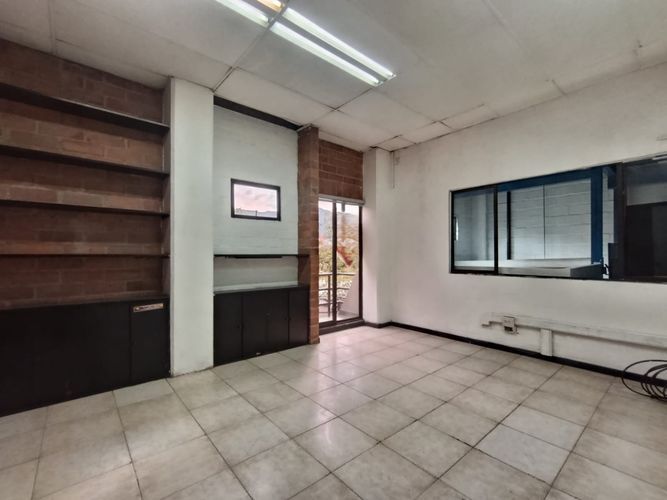 Bodega en arriendo en Primavera, Envigado, 640 m² · foto 17 de 20