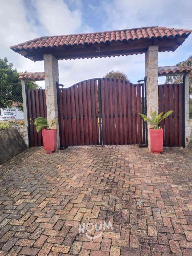 House for rent in Yerbabuena, Chía