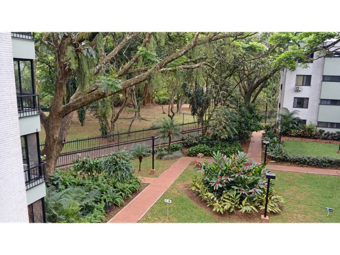 Apartamento de 3 alcobas en venta en Multicentro, Cali, 85 m² · foto 9 de 18