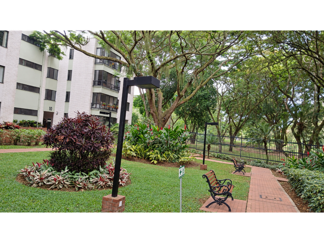 Apartamento de 3 alcobas en venta en Multicentro, Cali, 85 m² · foto 12 de 18