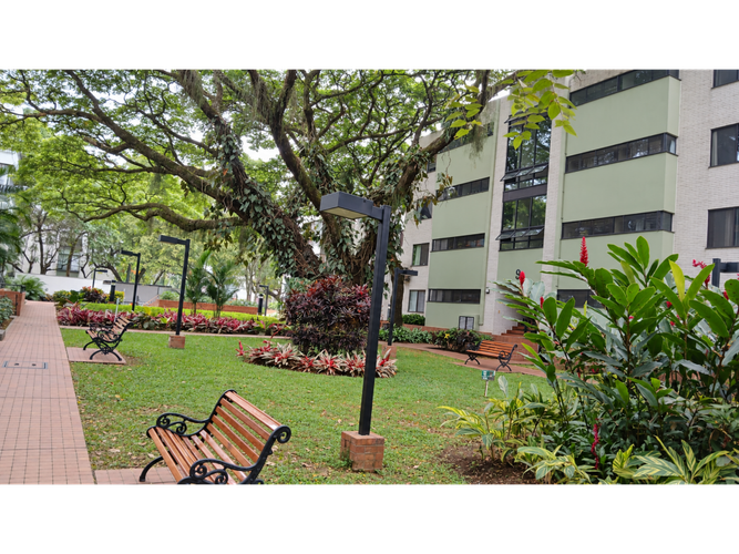 Apartamento de 3 alcobas en venta en Multicentro, Cali, 85 m² · foto 14 de 18