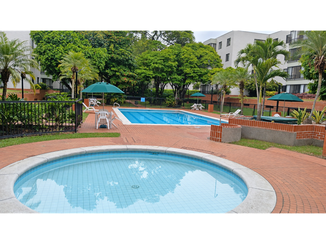 Apartamento de 3 alcobas en venta en Multicentro, Cali, 85 m² · foto 15 de 18