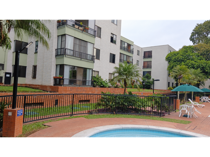 Apartamento de 3 alcobas en venta en Multicentro, Cali, 85 m² · foto 17 de 18