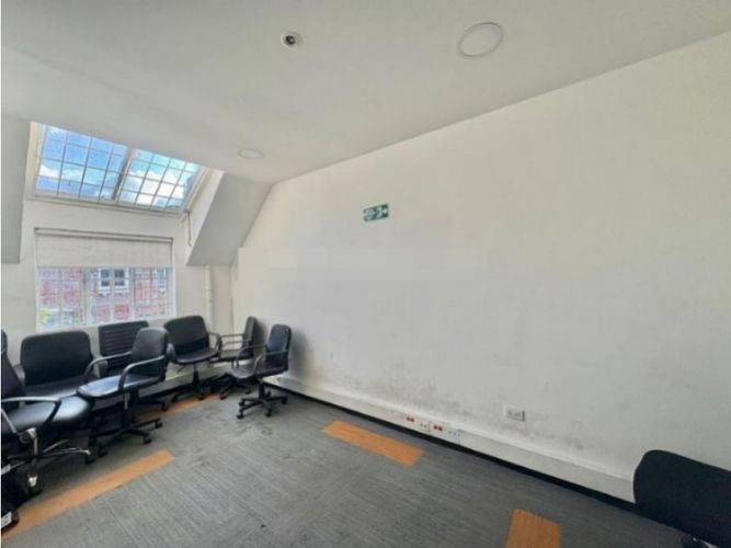 Casa en venta en Quinta Camacho, Bogotá · foto 2 de 9