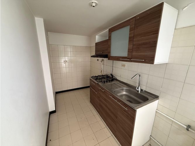 Apartamento de 3 alcobas en venta en Centro Fontibon, Bogotá, 68 m² · foto 3 de 13