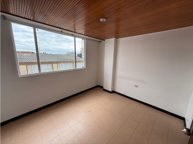 Apartamento de 3 alcobas en venta en Centro Fontibon, Bogotá, 68 m² · foto 8 de 13