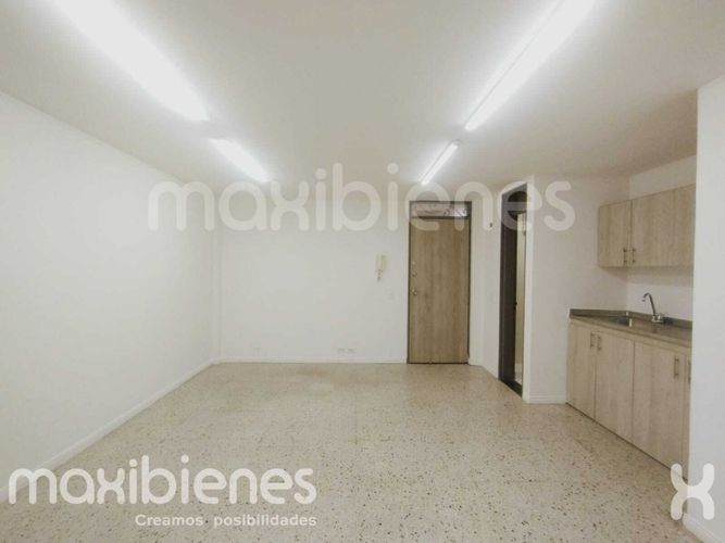 Oficina en arriendo en Estadio, Medellín, 24 m² · foto 4 de 10