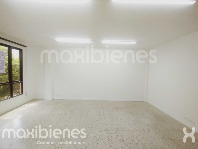 Oficina en arriendo en Estadio, Medellín, 24 m² · foto 5 de 10