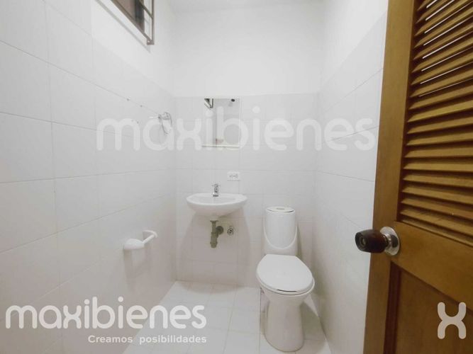 Oficina en arriendo en Estadio, Medellín, 24 m² · foto 6 de 10
