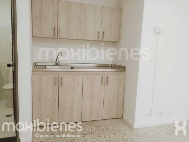 Oficina en arriendo en Estadio, Medellín, 24 m² · foto 10 de 10