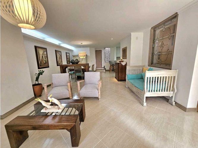 Casa de 4 alcobas en venta en Castropol, Envigado, 200 m² · foto 1 de 17