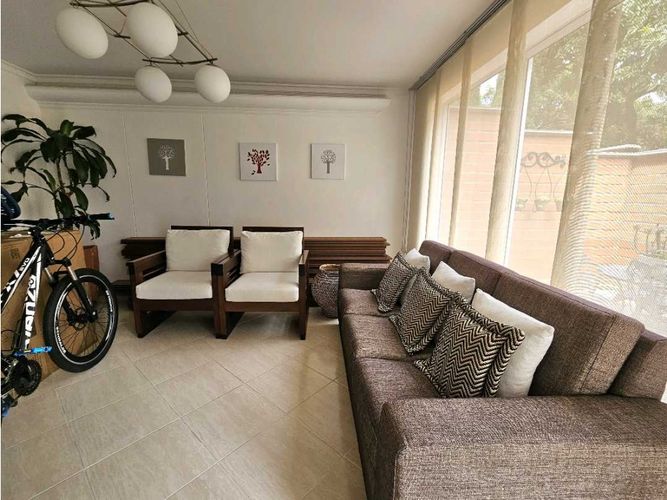 Casa de 4 alcobas en venta en Castropol, Envigado, 200 m² · foto 6 de 17