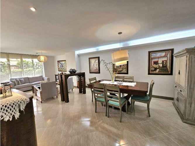 Casa de 4 alcobas en venta en Castropol, Envigado, 200 m² · foto 8 de 17