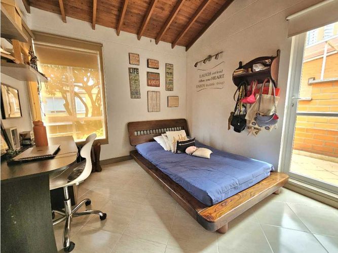Casa de 4 alcobas en venta en Castropol, Envigado, 200 m² · foto 13 de 17