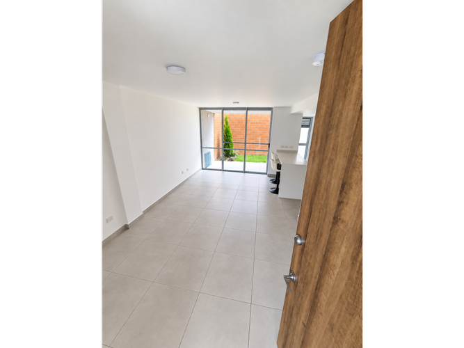 Casa de 2 alcobas en venta en Ciudad Country, Jamundí, 106 m² · foto 2 de 22
