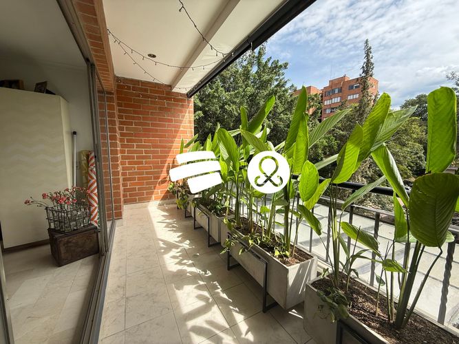 Apartamento de 3 alcobas en venta en El Diamante No. 2, Medellín, 155 m² · foto 5 de 18