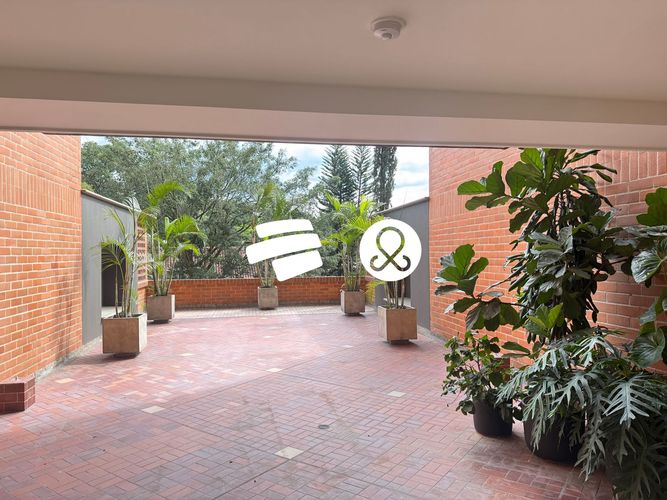 Apartamento de 3 alcobas en venta en El Diamante No. 2, Medellín, 155 m² · foto 18 de 18