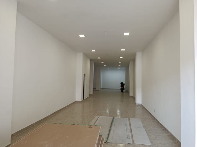 Bodega en arriendo en Prados Del Norte, Cali, 190 m² · foto 4 de 18