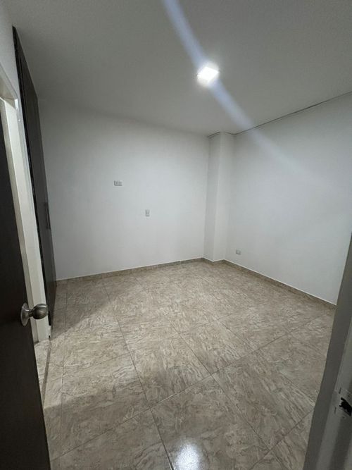 Bodega en arriendo en Prados Del Norte, Cali, 190 m² · foto 15 de 18