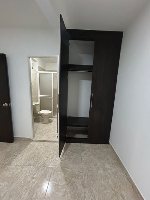 Bodega en arriendo en Prados Del Norte, Cali, 190 m² · foto 17 de 18