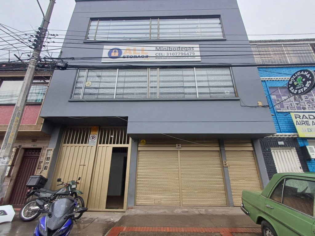 Warehouse for rent in Siete de agosto, Bogotá