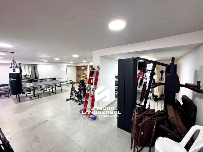 Casa de 5 alcobas en venta en Cañaveral, Floridablanca, 400 m² · foto 2 de 24