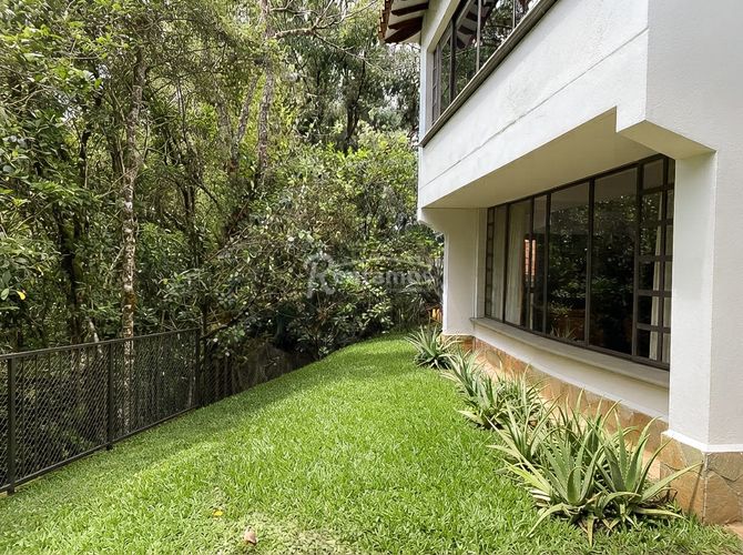 Casa de 3 alcobas en venta en El Tesoro, Medellín, 360 m² · foto 14 de 19
