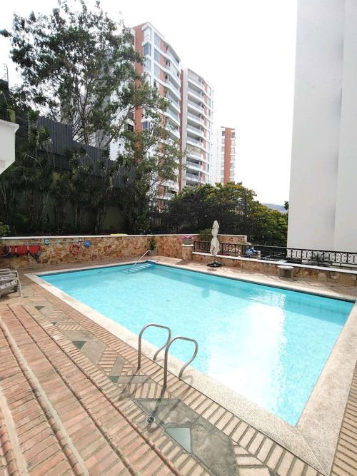 Apartamento de 4 alcobas en venta en Santa Teresita, Cali, 127 m² · foto 20 de 22