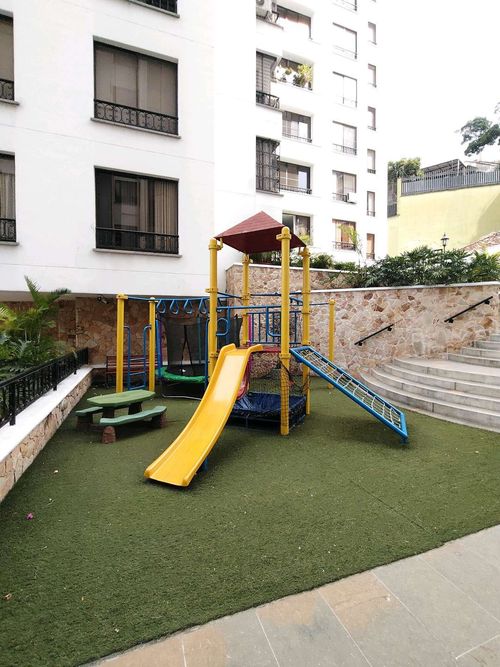 Apartamento de 4 alcobas en venta en Santa Teresita, Cali, 127 m² · foto 21 de 22
