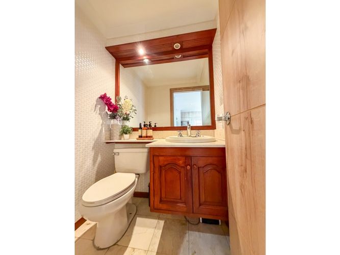 Apartamento en venta en Los Rosales, Bogotá · foto 6 de 24