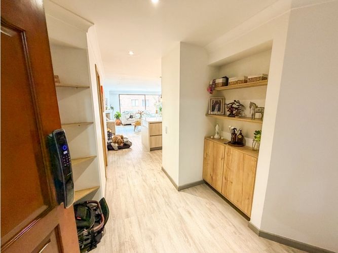 Apartamento en venta en Los Rosales, Bogotá · foto 7 de 24