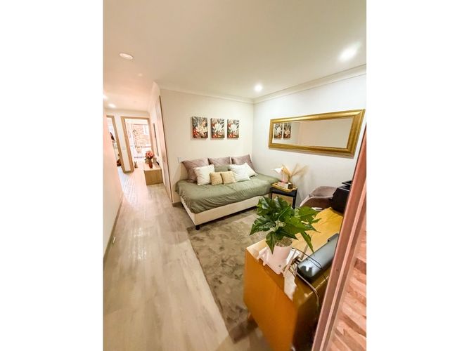 Apartamento en venta en Los Rosales, Bogotá · foto 9 de 24