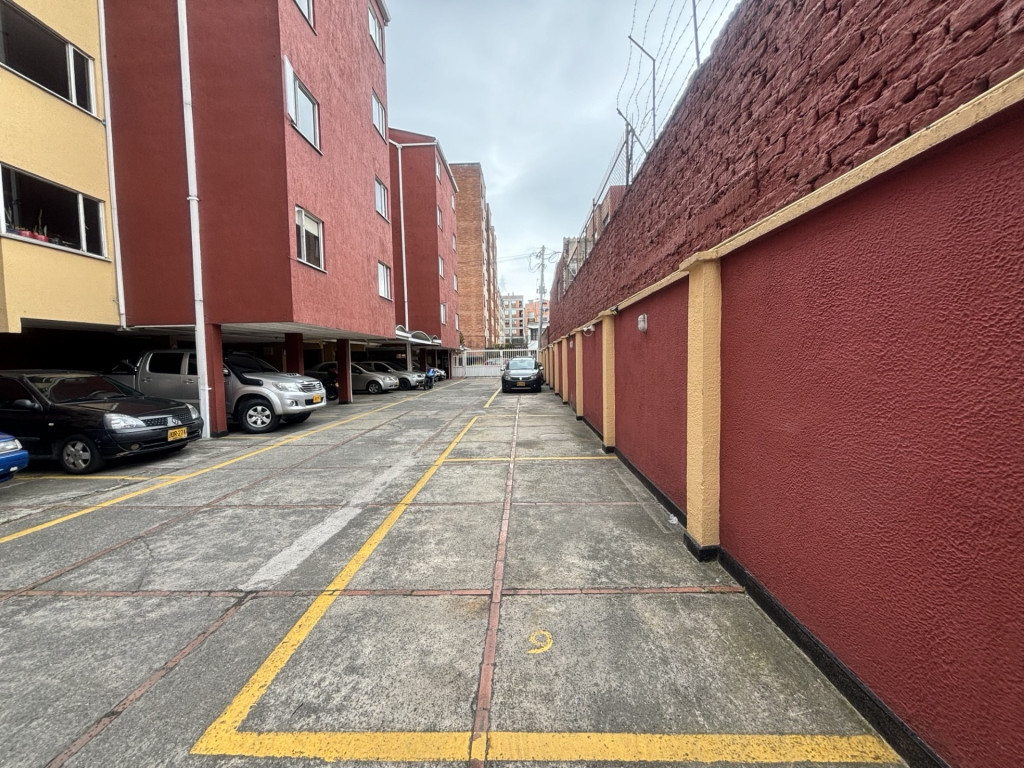 Apartamento en venta en Ciudad Jardin Sur, Bogotá · foto 4 de 14