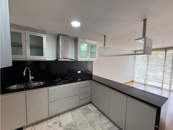 Casa de 3 alcobas en venta en Bosque De Pinos, Bogotá, 213 m² · foto 9 de 24