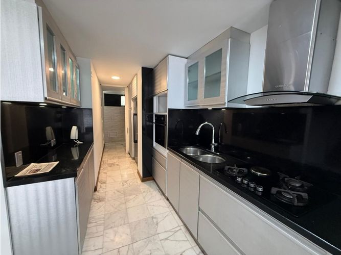 Casa de 3 alcobas en venta en Bosque De Pinos, Bogotá, 213 m² · foto 10 de 24
