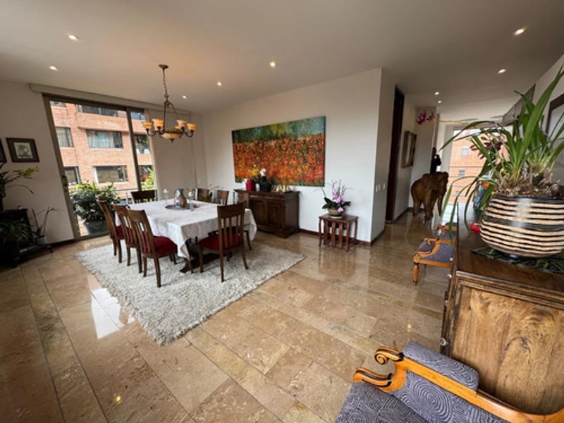 Apartamento en venta en El Refugio, Bogotá · foto 4 de 12