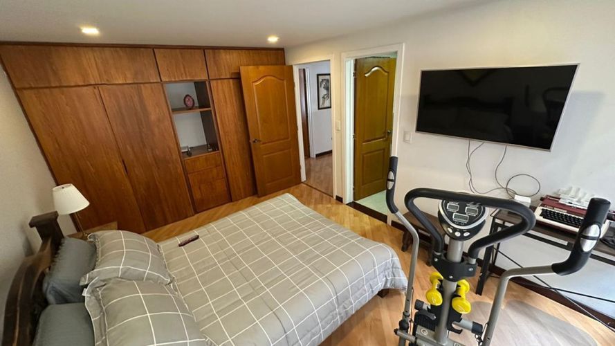 Apartamento de 3 alcobas en venta en Santa Barbara, Bogotá, 185 m² · foto 16 de 17