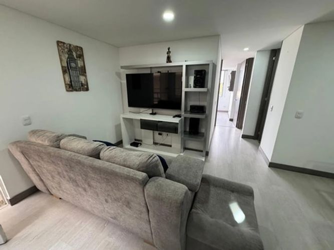 Apartamento en venta en Villa Mayor, Bogotá · foto 3 de 12