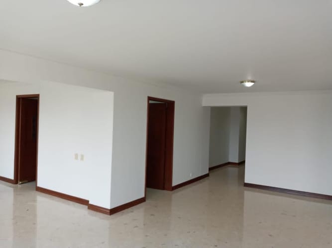 Apartamento de 3 alcobas en venta en Santa Monica, Cali, 194 m² · foto 23 de 24