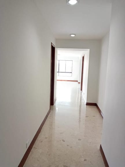 Apartamento de 3 alcobas en venta en Santa Monica, Cali, 194 m² · foto 24 de 24