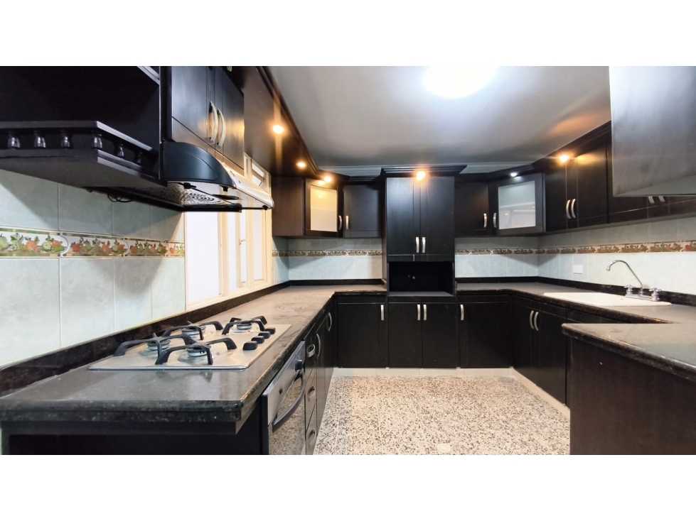 Casa en arriendo en La Elvira, Pereira · foto 4 de 17